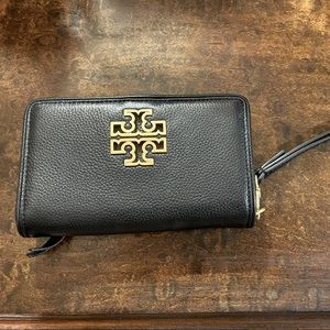 Tory Burch Britten Wallet